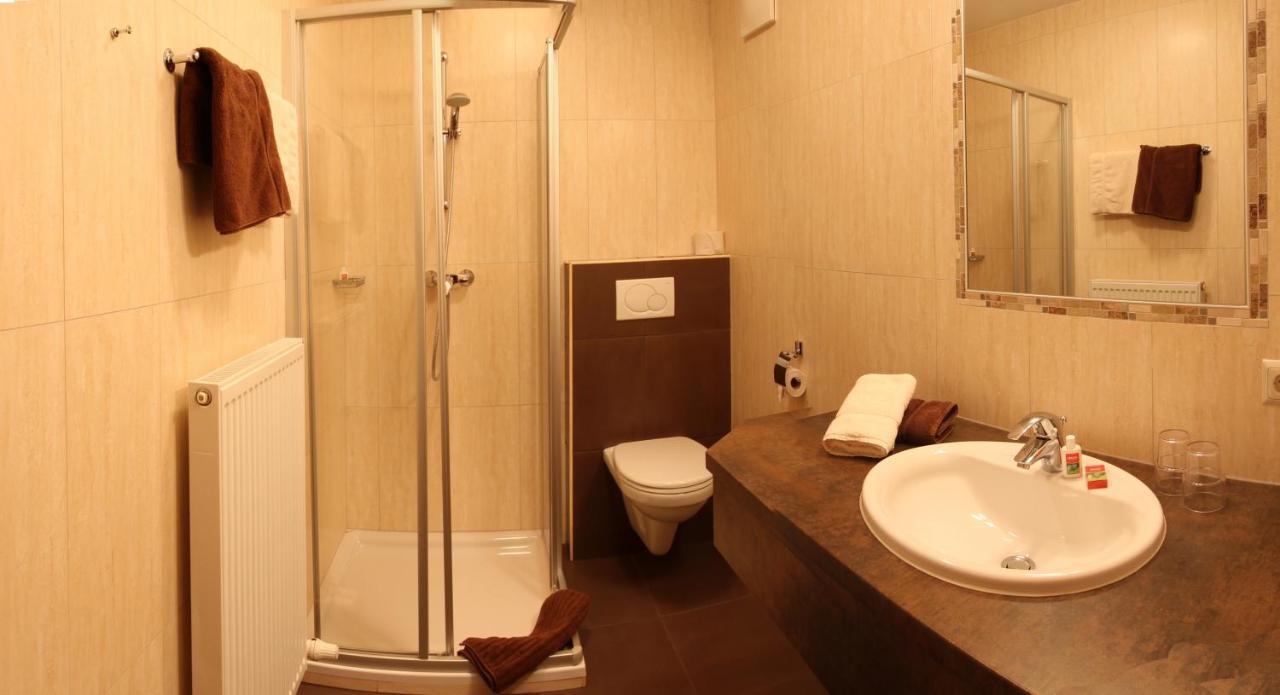Hotel Garni Sonnblick Бад-Кляйнкірхгайм Екстер'єр фото
